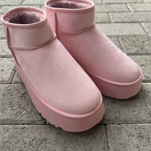 Wild Diva Pink Winter Ankle Boots